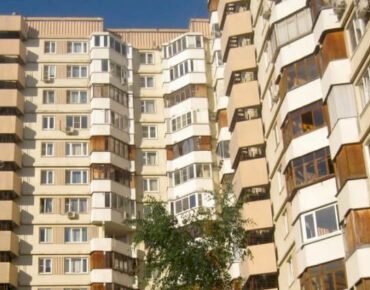 Стоимость остекления балконов и лоджий в доме