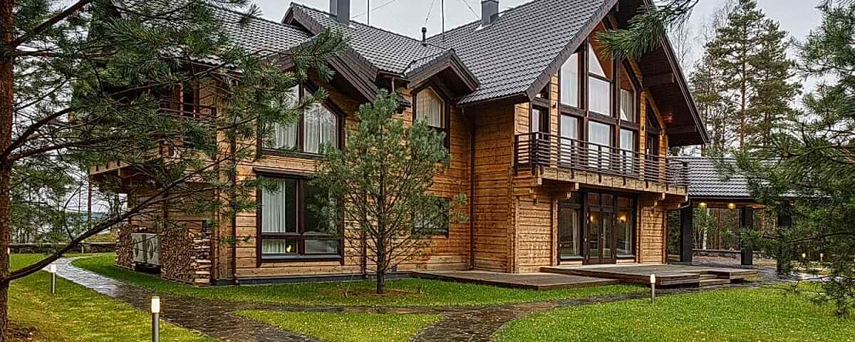 Остекление дачного дома из бруса
